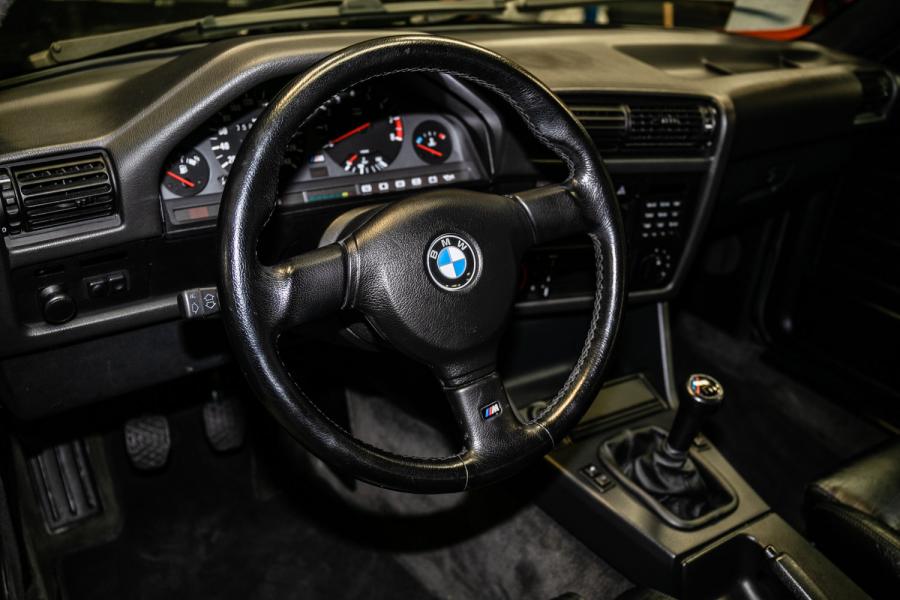 Торпедо BMW M3 Coupe (E30) 1987 года  (фото 10 из 15)